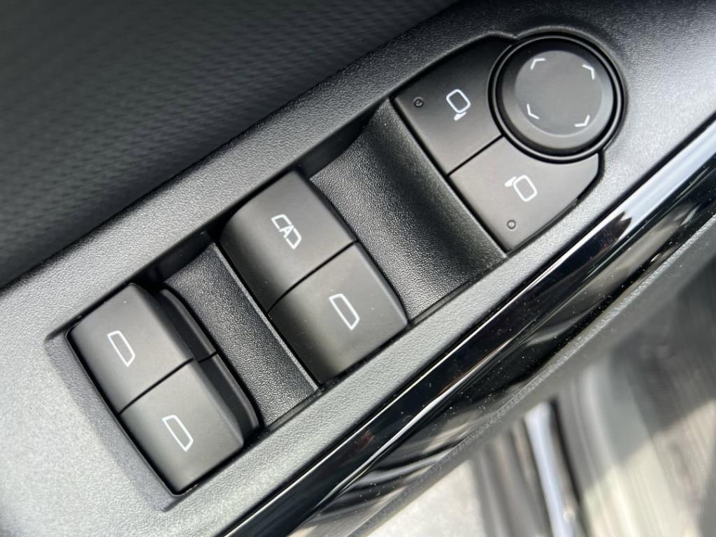 new 2026 Chevrolet Equinox car, priced at $26,300