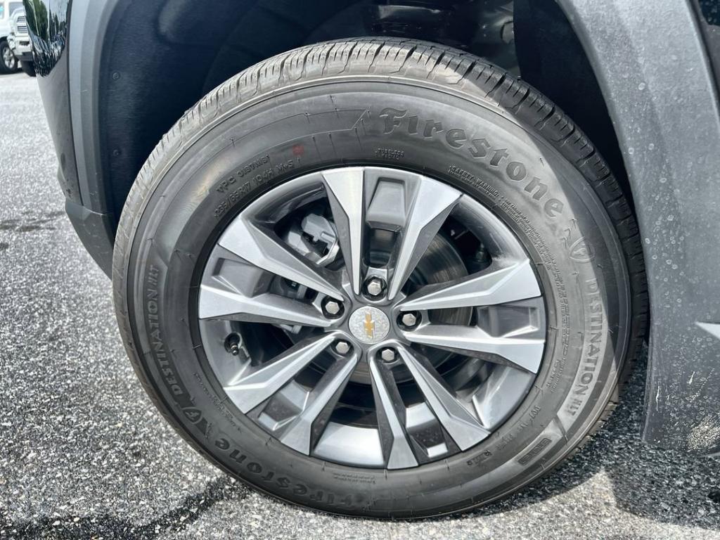 new 2026 Chevrolet Equinox car, priced at $26,300