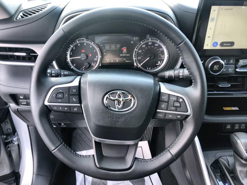 used 2023 Toyota Highlander car, priced at $37,000