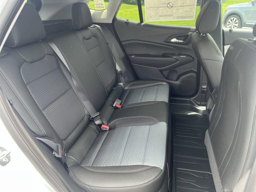 new 2025 Chevrolet Trax car, priced at $25,255