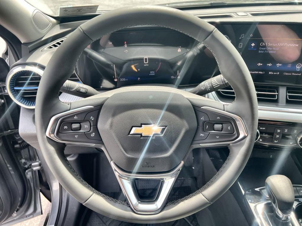 new 2025 Chevrolet Trax car, priced at $26,150