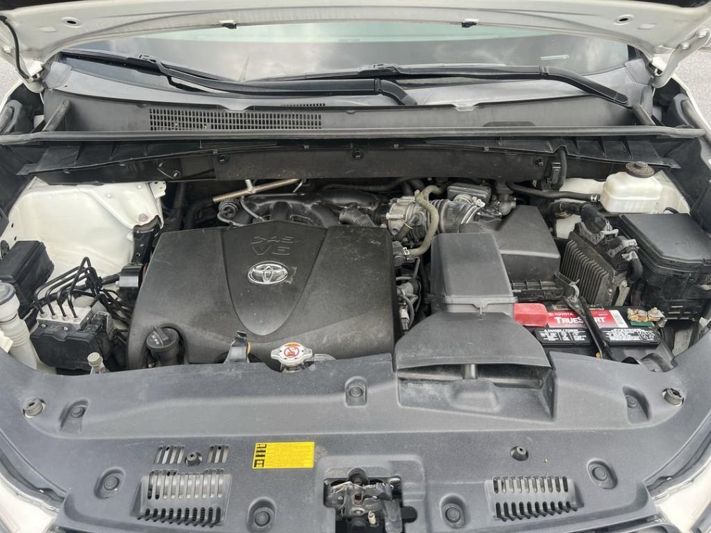 used 2019 Toyota Highlander car, priced at $19,800