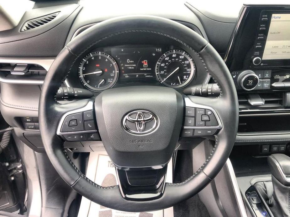 used 2021 Toyota Highlander car, priced at $33,900