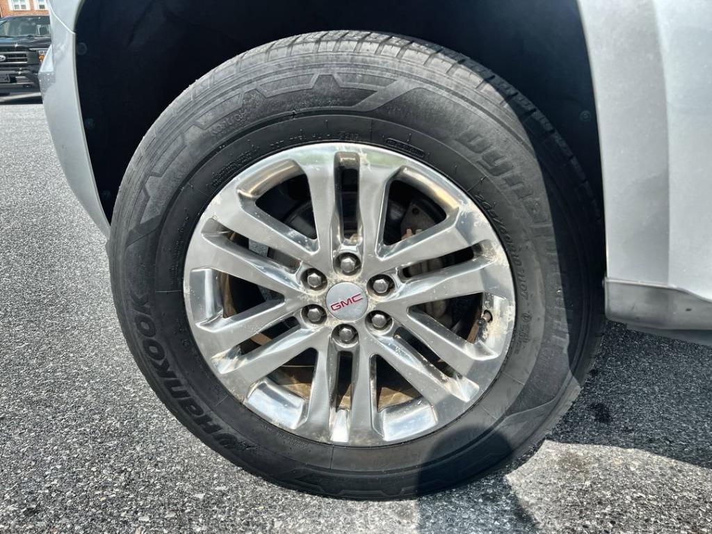 used 2015 GMC Canyon car, priced at $18,500