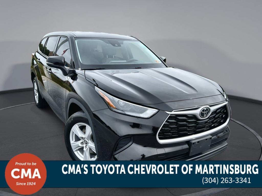 used 2022 Toyota Highlander car, priced at $29,900