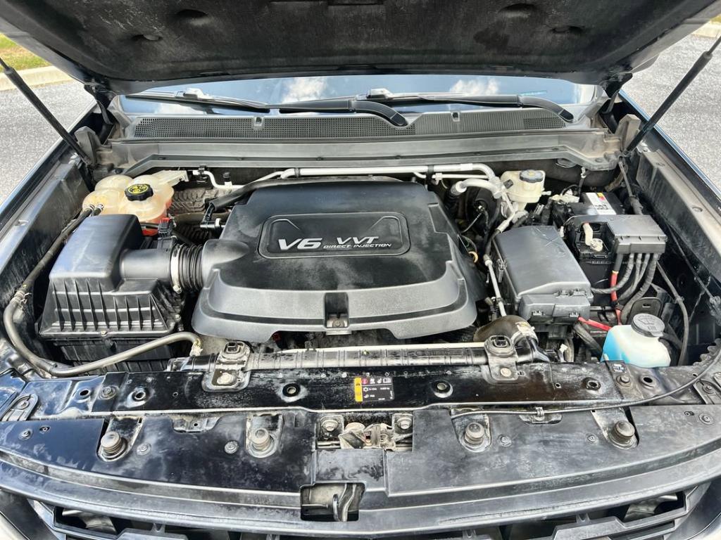 used 2015 Chevrolet Colorado car, priced at $19,000