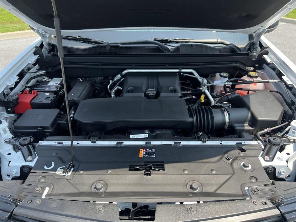 new 2025 Chevrolet Colorado car, priced at $33,205