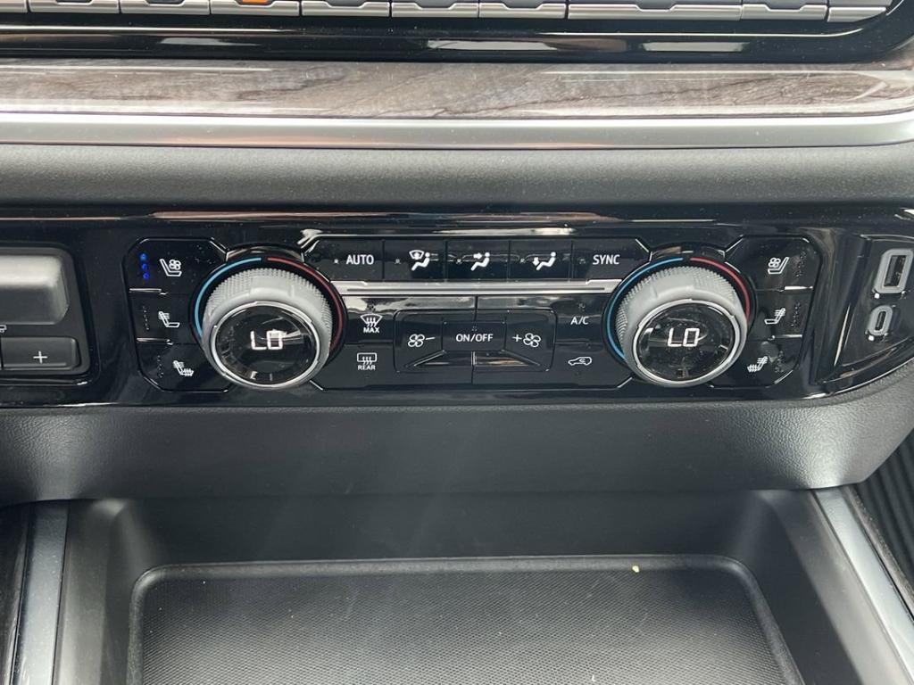 new 2025 Chevrolet Silverado 3500 car, priced at $85,915