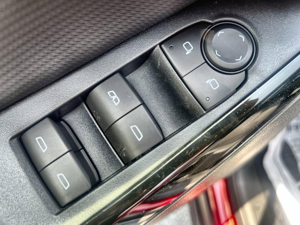 new 2026 Chevrolet Equinox car, priced at $32,825