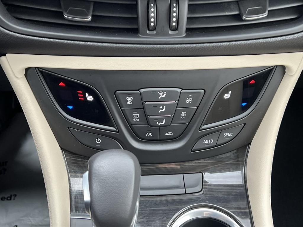 used 2020 Buick Envision car, priced at $20,900