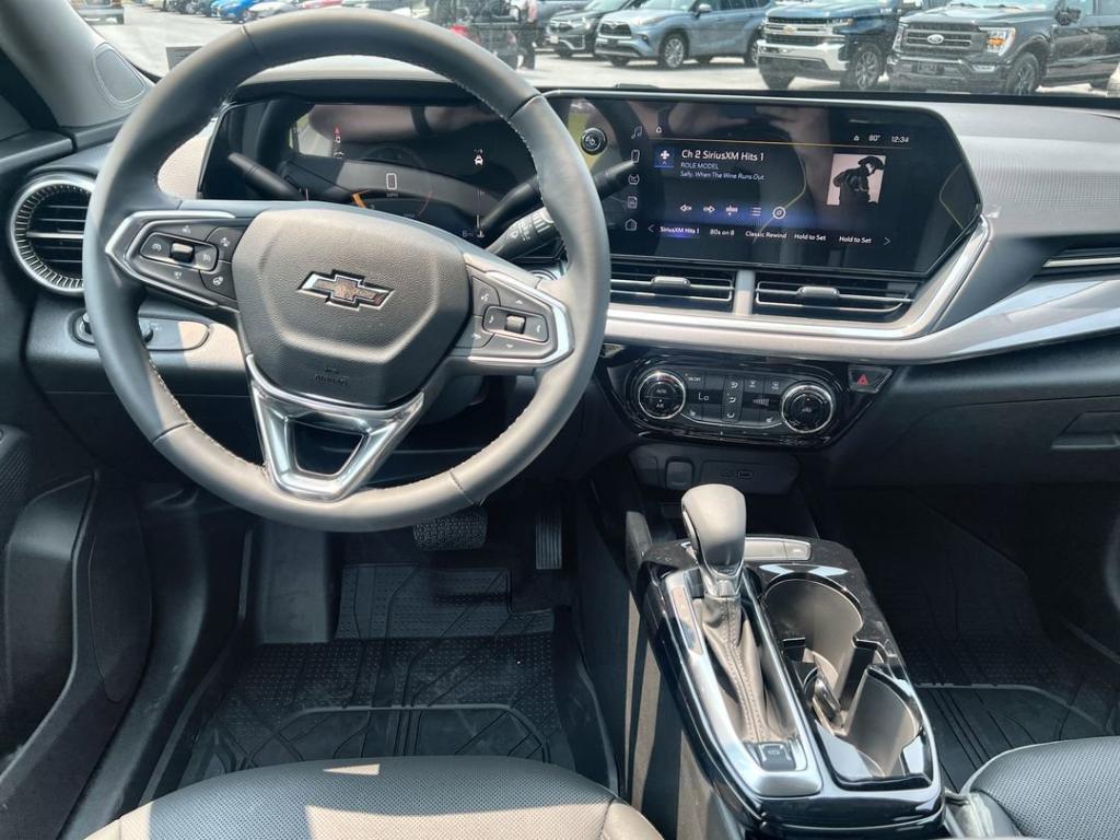 new 2025 Chevrolet Trax car, priced at $27,975