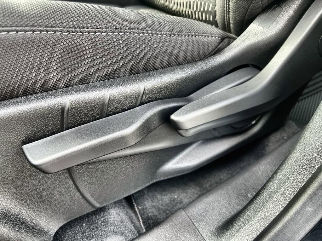 new 2026 Chevrolet Equinox car, priced at $30,285