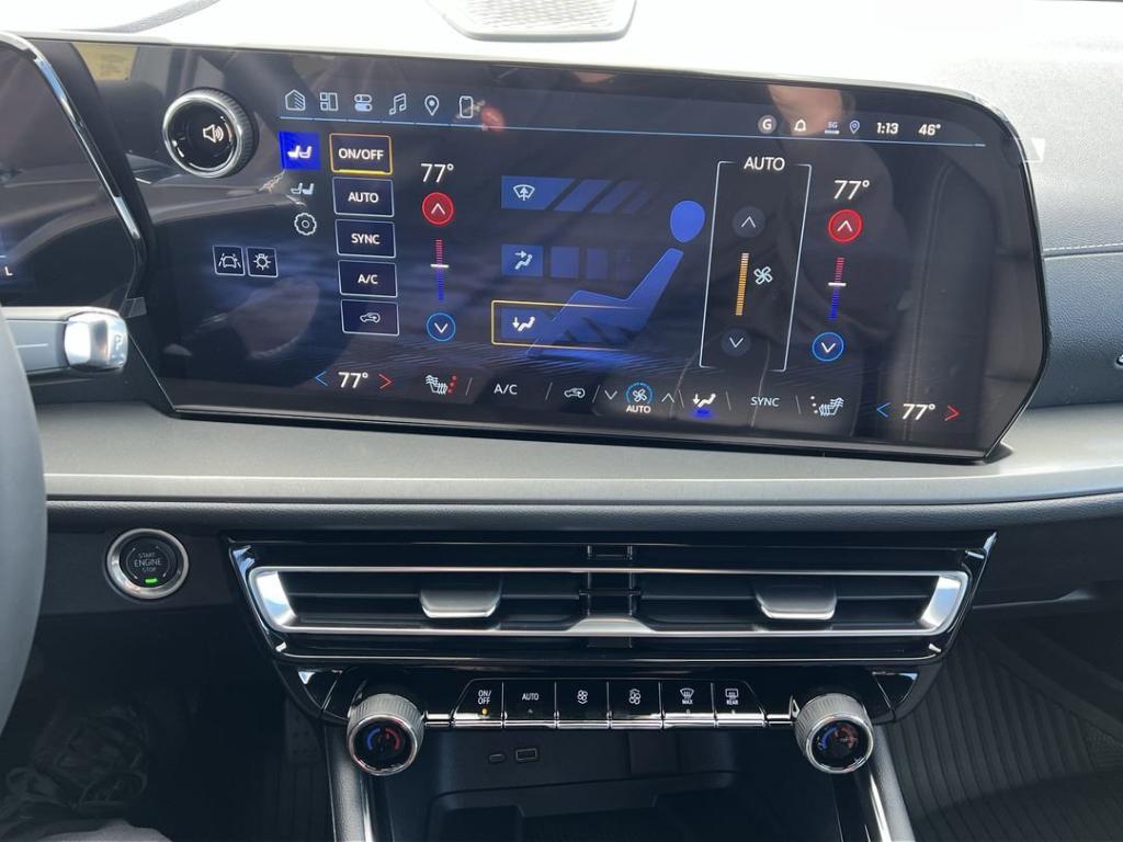 new 2026 Chevrolet Traverse car, priced at $52,600