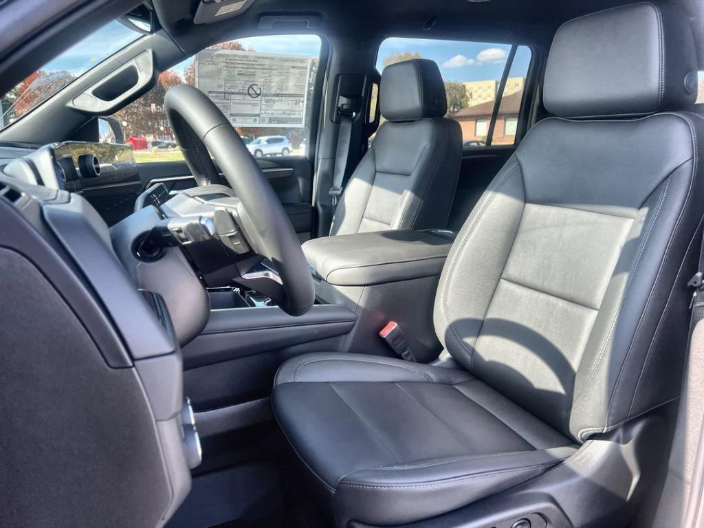 new 2026 Chevrolet Suburban car, priced at $76,600