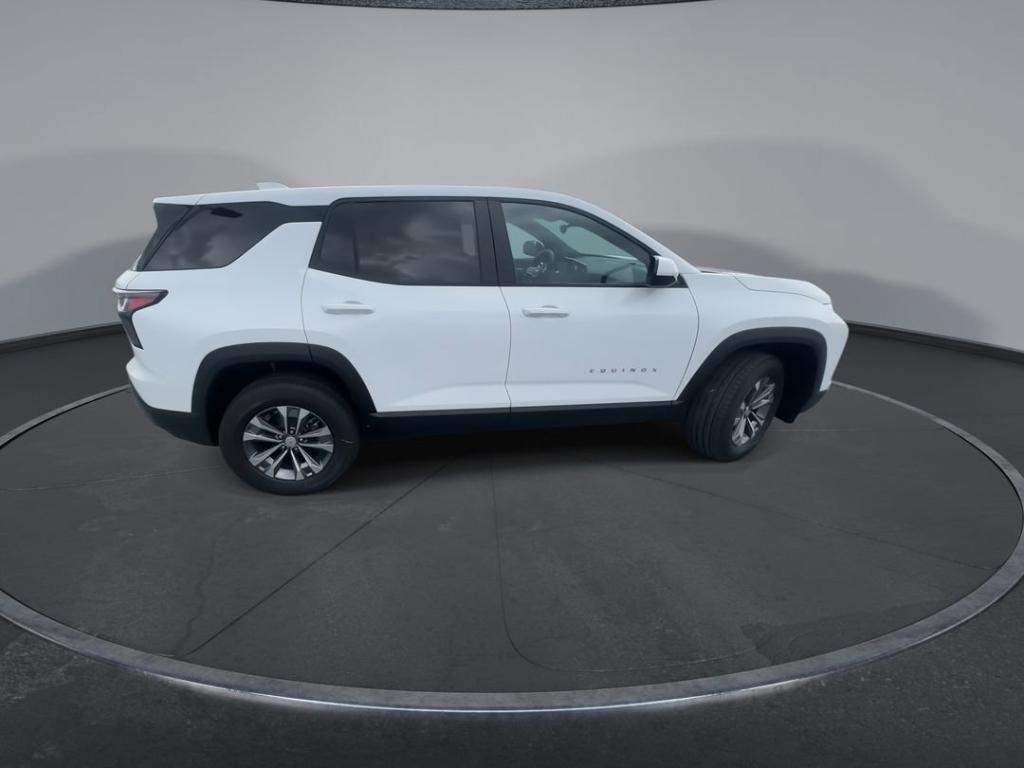 new 2026 Chevrolet Equinox car, priced at $30,285