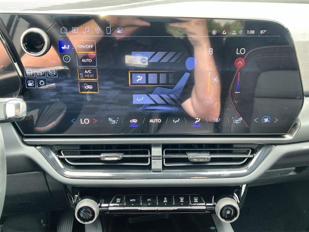 new 2025 Chevrolet Equinox EV car, priced at $40,785