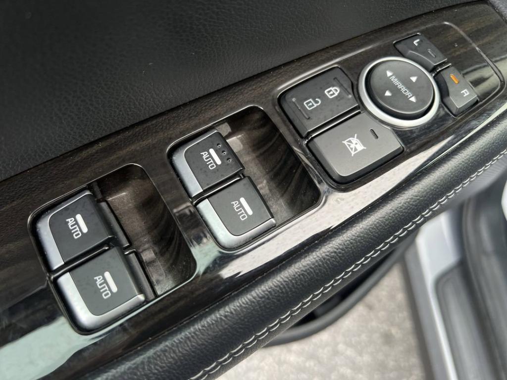 used 2020 Kia Sorento car, priced at $14,200