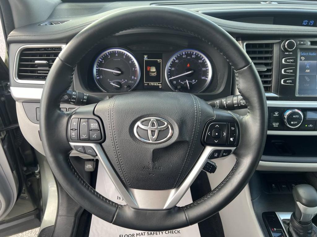 used 2018 Toyota Highlander car, priced at $17,500