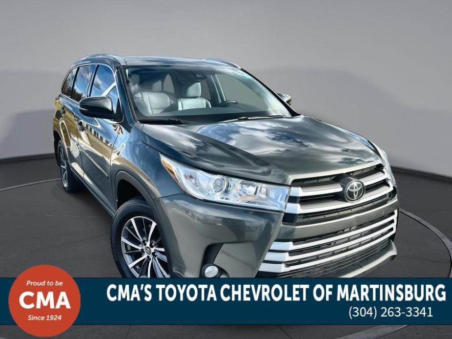 used 2018 Toyota Highlander car, priced at $17,900