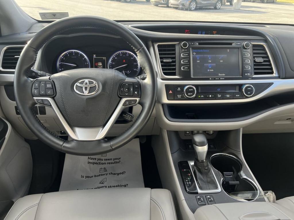 used 2018 Toyota Highlander car, priced at $17,500