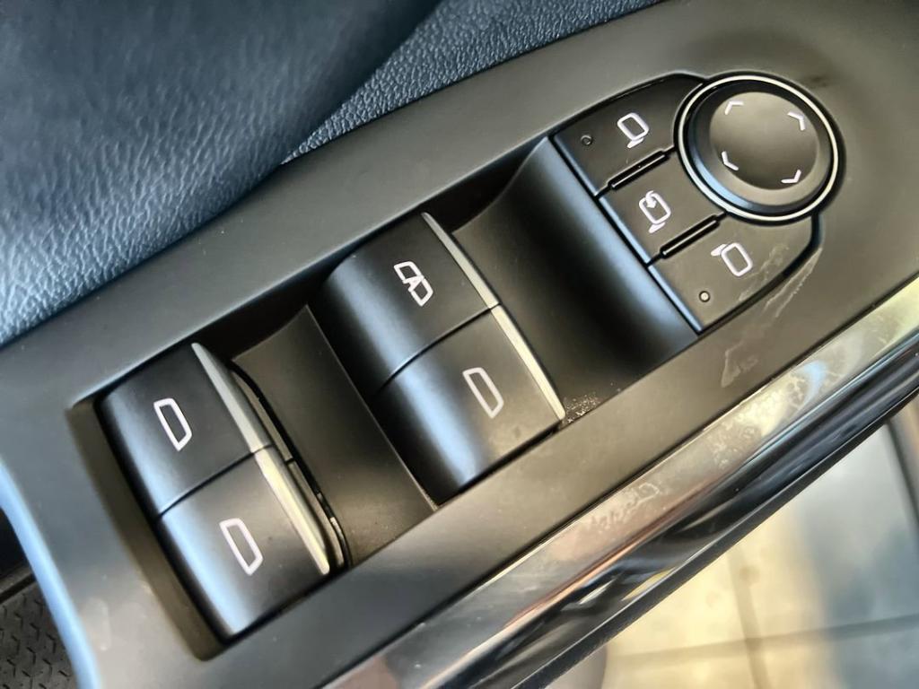 new 2026 Chevrolet Traverse car, priced at $61,435