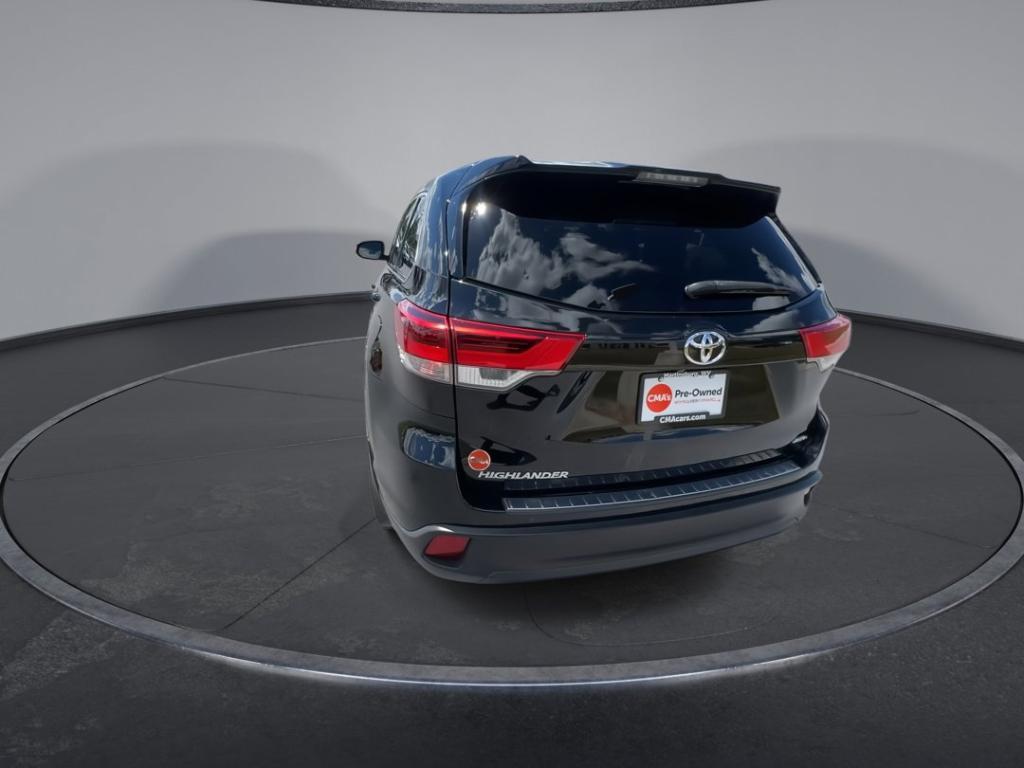 used 2017 Toyota Highlander car, priced at $16,700