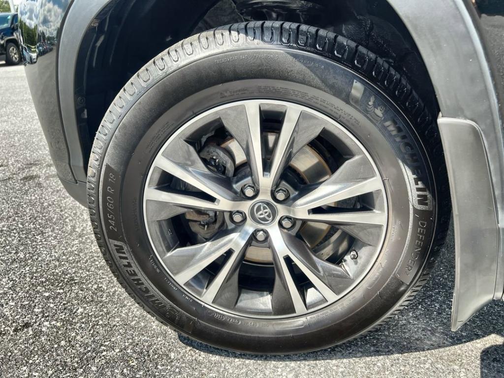 used 2017 Toyota Highlander car, priced at $16,700
