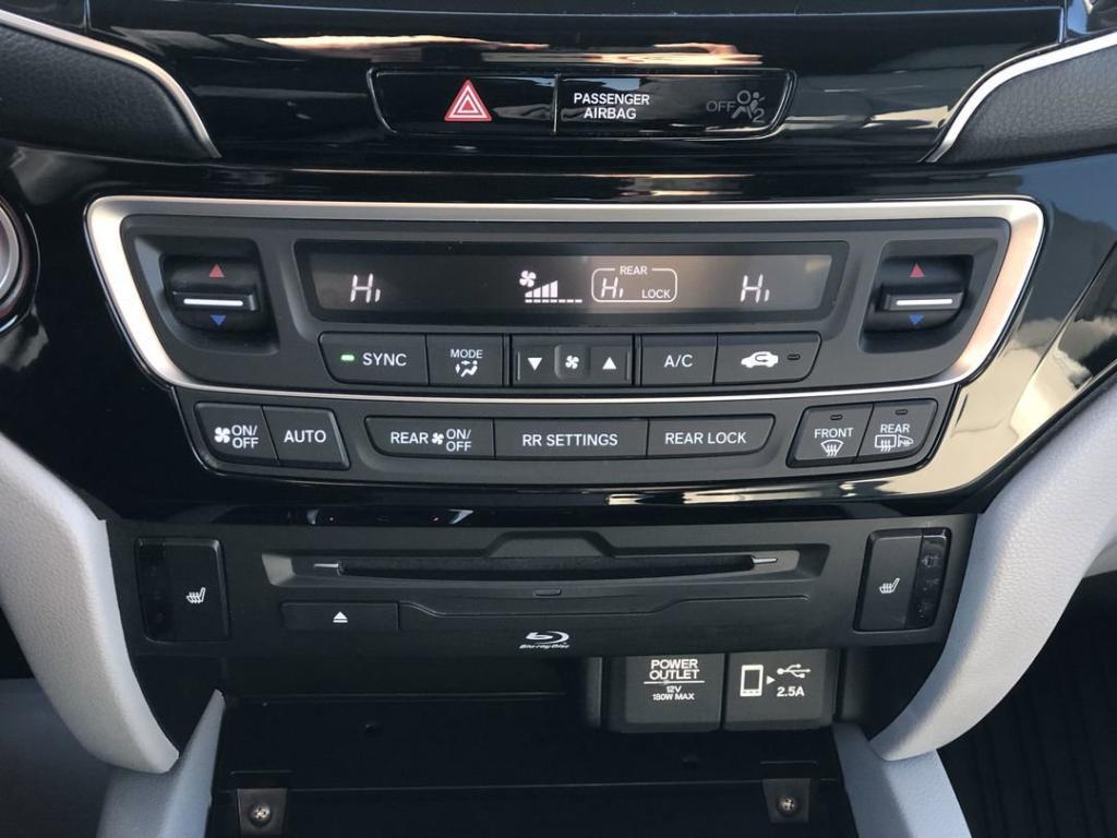 used 2020 Honda Pilot car, priced at $25,800