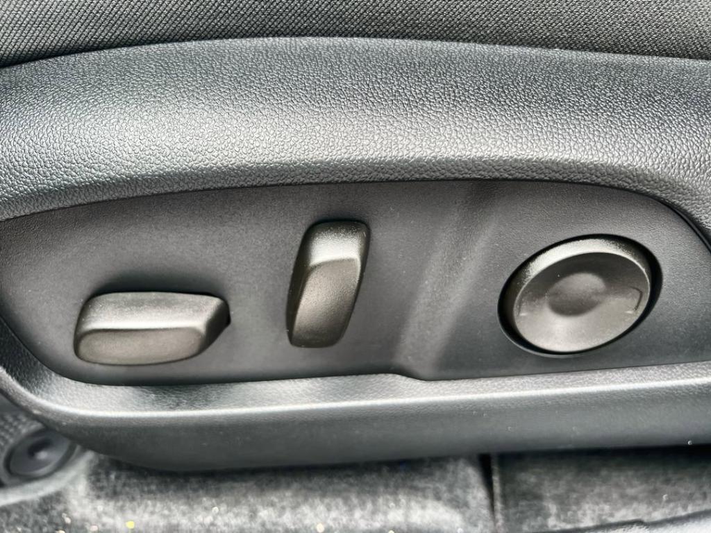 new 2026 Chevrolet Equinox car, priced at $33,795