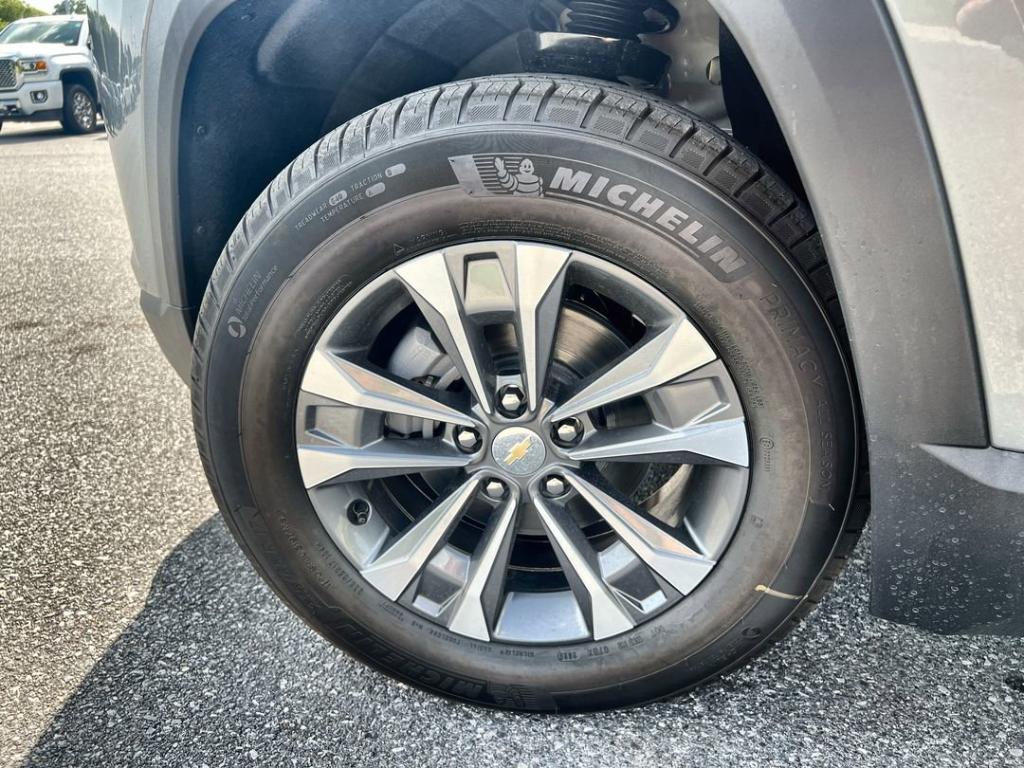 new 2026 Chevrolet Equinox car, priced at $30,755