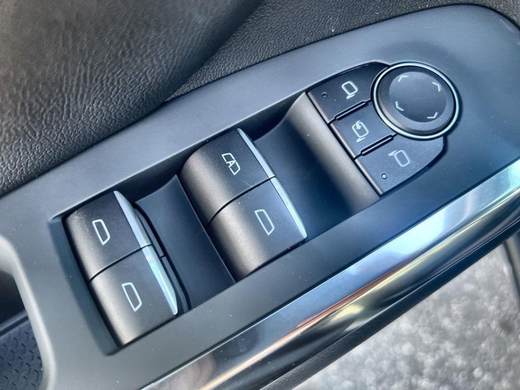 new 2026 Chevrolet Traverse car, priced at $59,260