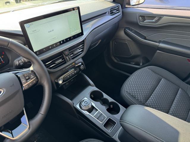 new 2025 Ford Escape car, priced at $28,998