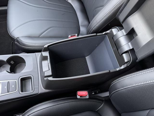 new 2025 Ford Escape PHEV car, priced at $40,352