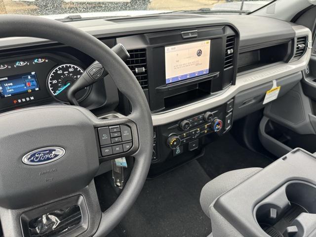 new 2025 Ford F-350 car, priced at $51,051