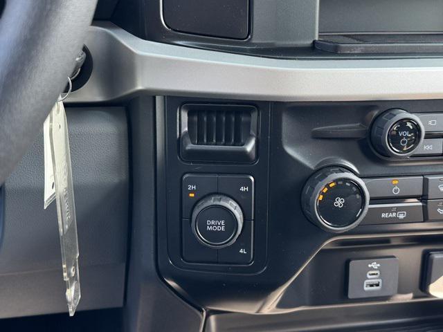 new 2025 Ford F-350 car, priced at $66,659