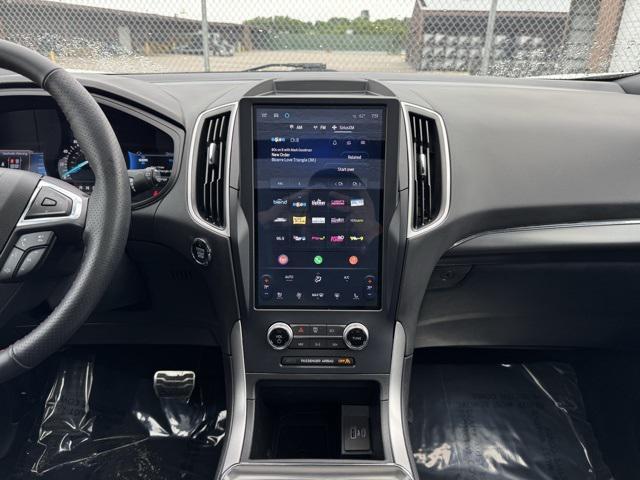 used 2023 Ford Edge car, priced at $32,499