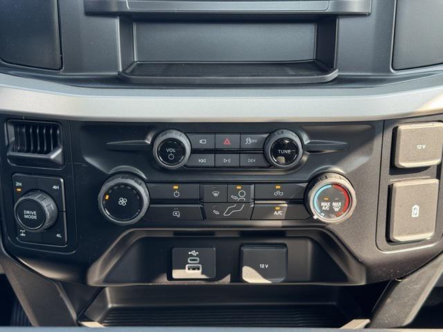 new 2025 Ford F-350 car, priced at $51,051
