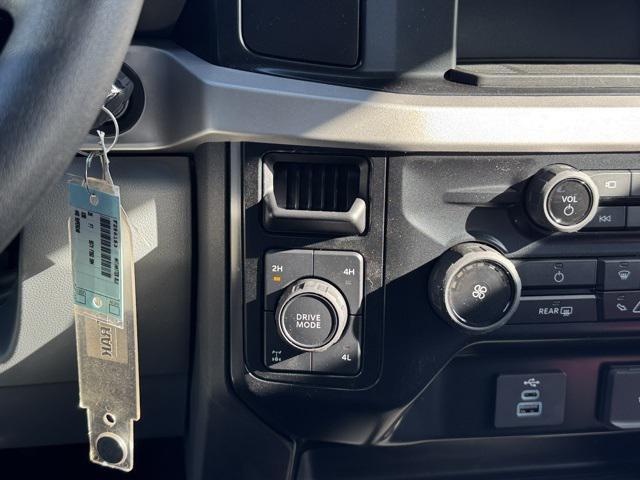 new 2025 Ford F-350 car, priced at $57,520