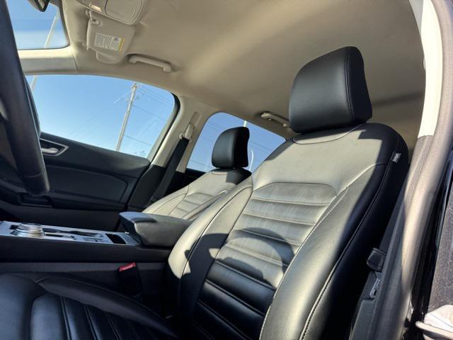 used 2022 Ford Edge car, priced at $26,987