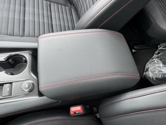 new 2025 Ford Explorer car, priced at $48,654