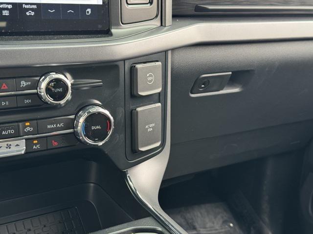 new 2025 Ford F-150 car, priced at $55,521