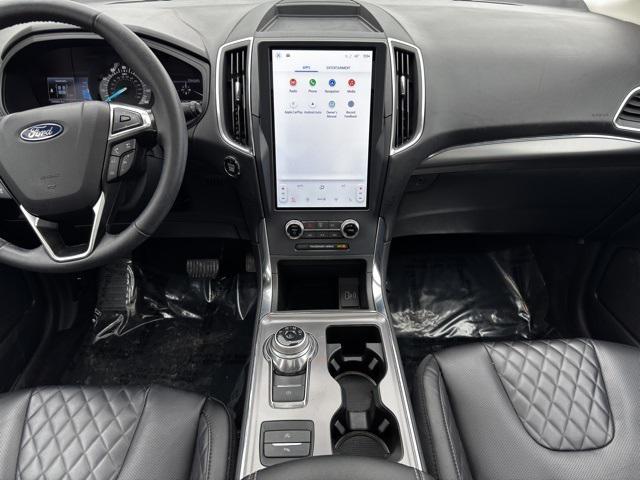 used 2024 Ford Edge car, priced at $35,998