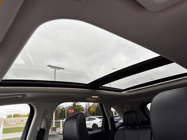 used 2024 Ford Edge car, priced at $35,998