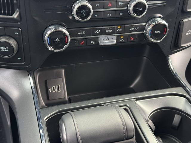 new 2025 Ford F-150 car, priced at $54,660