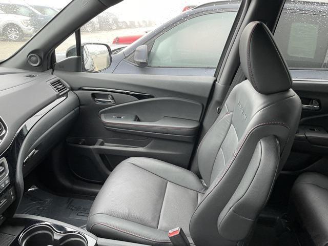 used 2022 Honda Pilot car, priced at $37,399