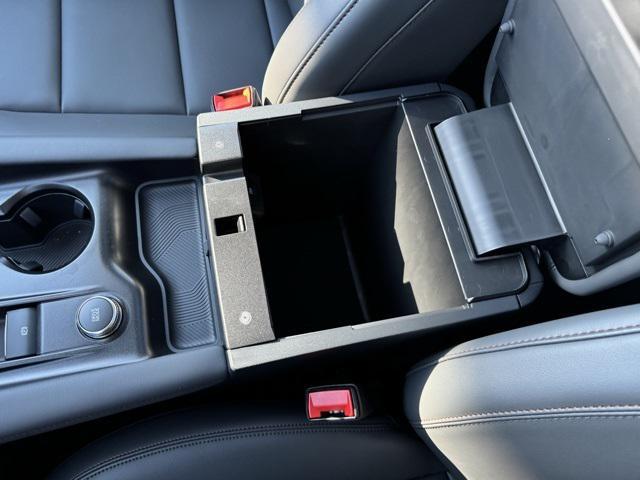 new 2025 Ford Explorer car, priced at $44,989