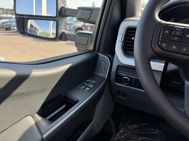 new 2025 Ford F-350 car, priced at $51,051