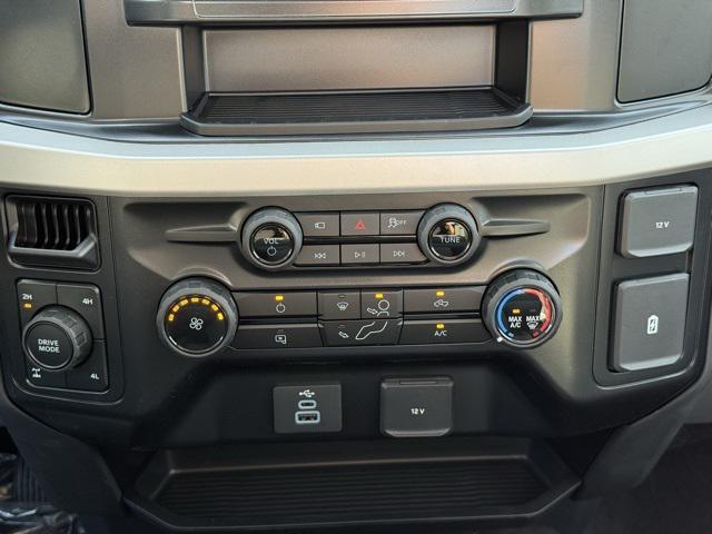 new 2025 Ford F-350 car, priced at $51,051