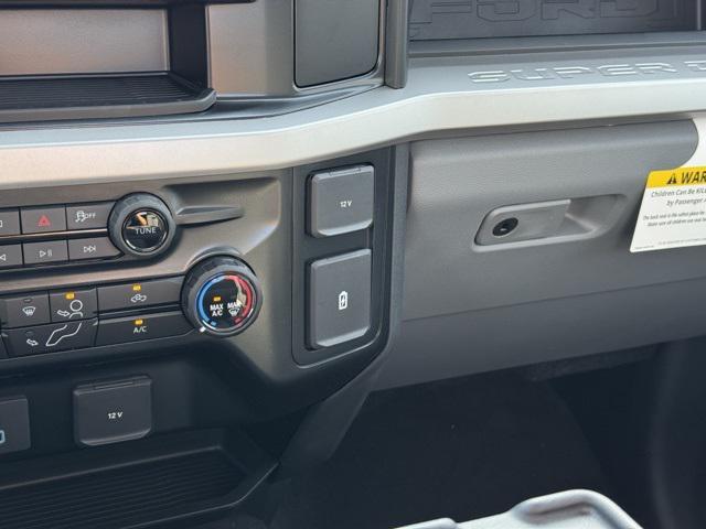 new 2025 Ford F-350 car, priced at $51,051