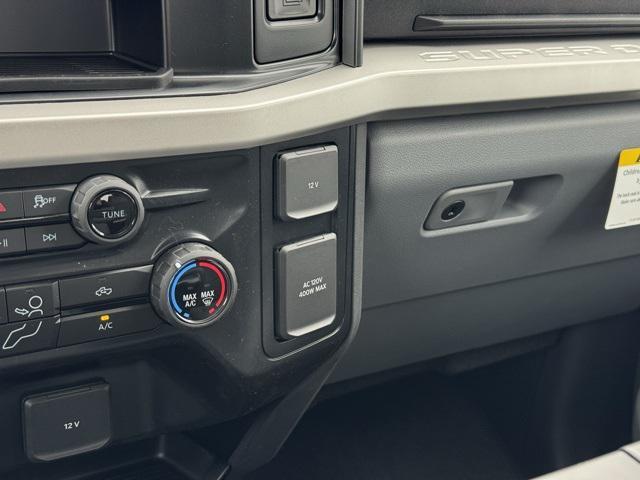 new 2025 Ford F-350 car, priced at $56,906